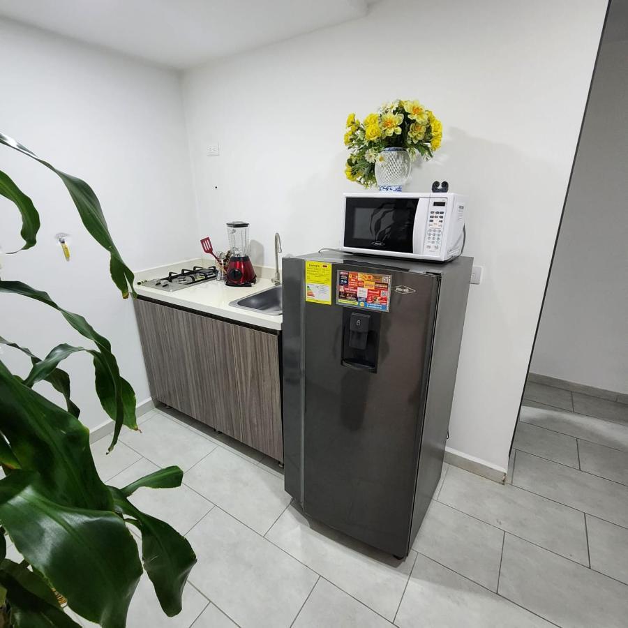 Hermoso Apartaestudio Calle Del Tranvia Apartment Medellin